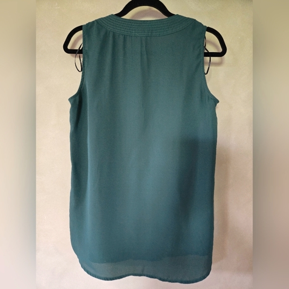 Pleiome | Green Sleeveless Top, Size S - Picture 2 of 3